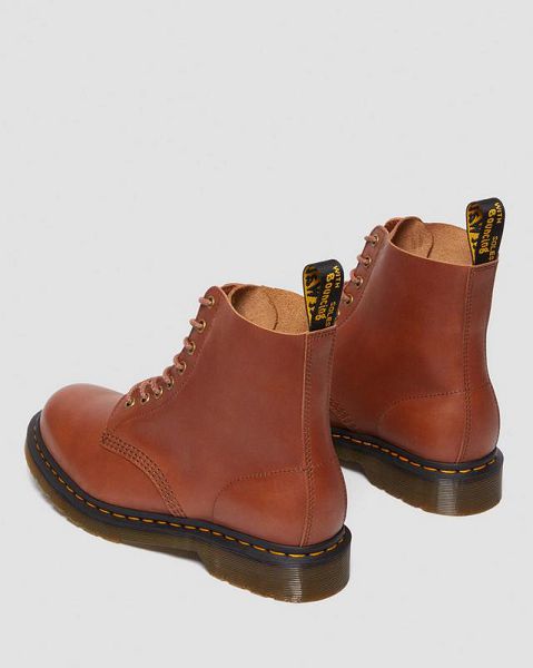 Dr Martens 1460 Carrara Leather Men Lace Up Boots Brown | USA-786512