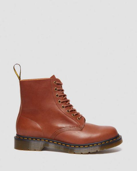 Dr Martens 1460 Carrara Leather Men Lace Up Boots Brown | USA-786512