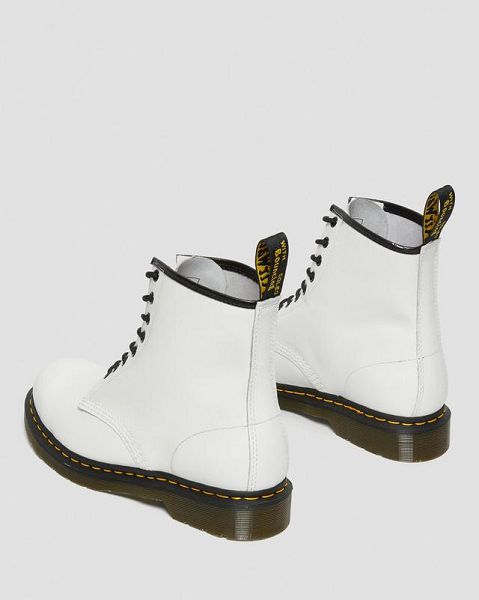 Dr Martens 1460 Smooth Leather Men Lace Up Boots White | USA-268304