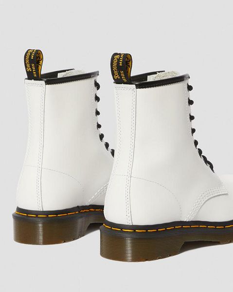 Dr Martens 1460 Smooth Leather Women Lace Up Boots White | USA-347682