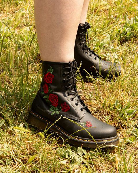 Dr Martens 1460 Vonda Floral Leather Women Lace Up Boots Black | USA-769425