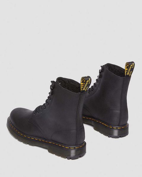 Dr Martens 1460 Wintergrip Outlaw Leather Women Lace Up Boots Black | USA-842576