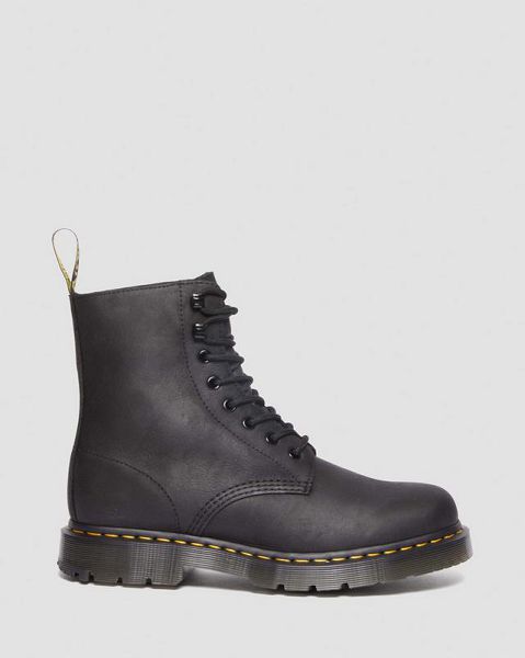 Dr Martens 1460 Wintergrip Outlaw Leather Women Lace Up Boots Black | USA-842576