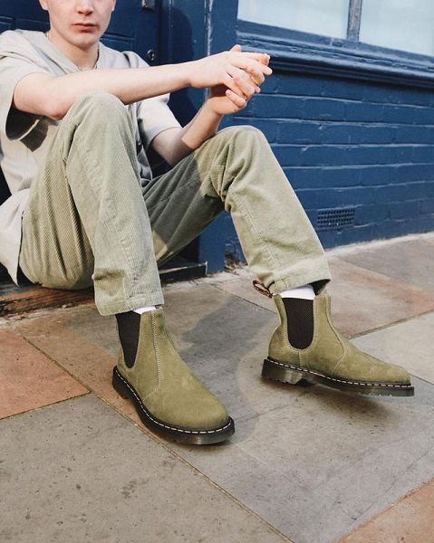 Dr Martens 2976 Tumbled Nubuck Leather Men Chelsea Boots Olive | USA-658102