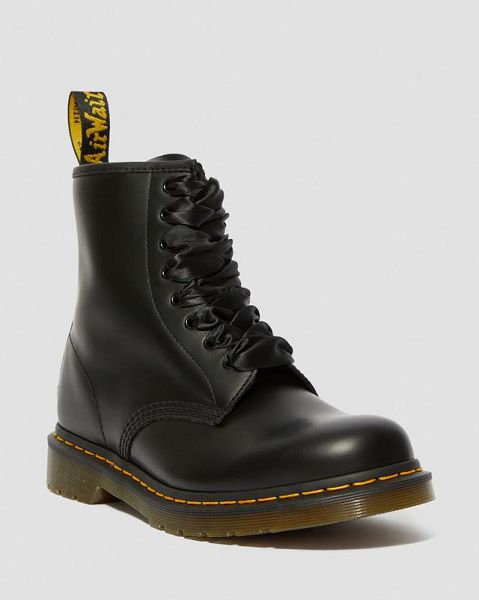 Dr Martens 55 inch Ribbon Shoe Laces Accessories 8-10 EYE Black | USA-78219